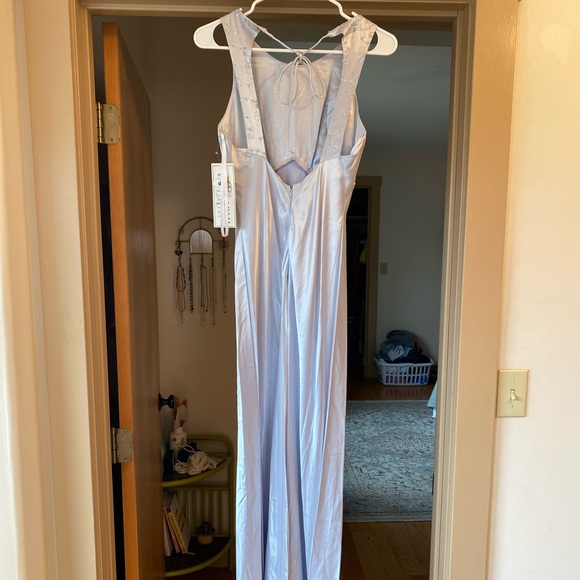 Light blue satin dress - Picture 2 of 3